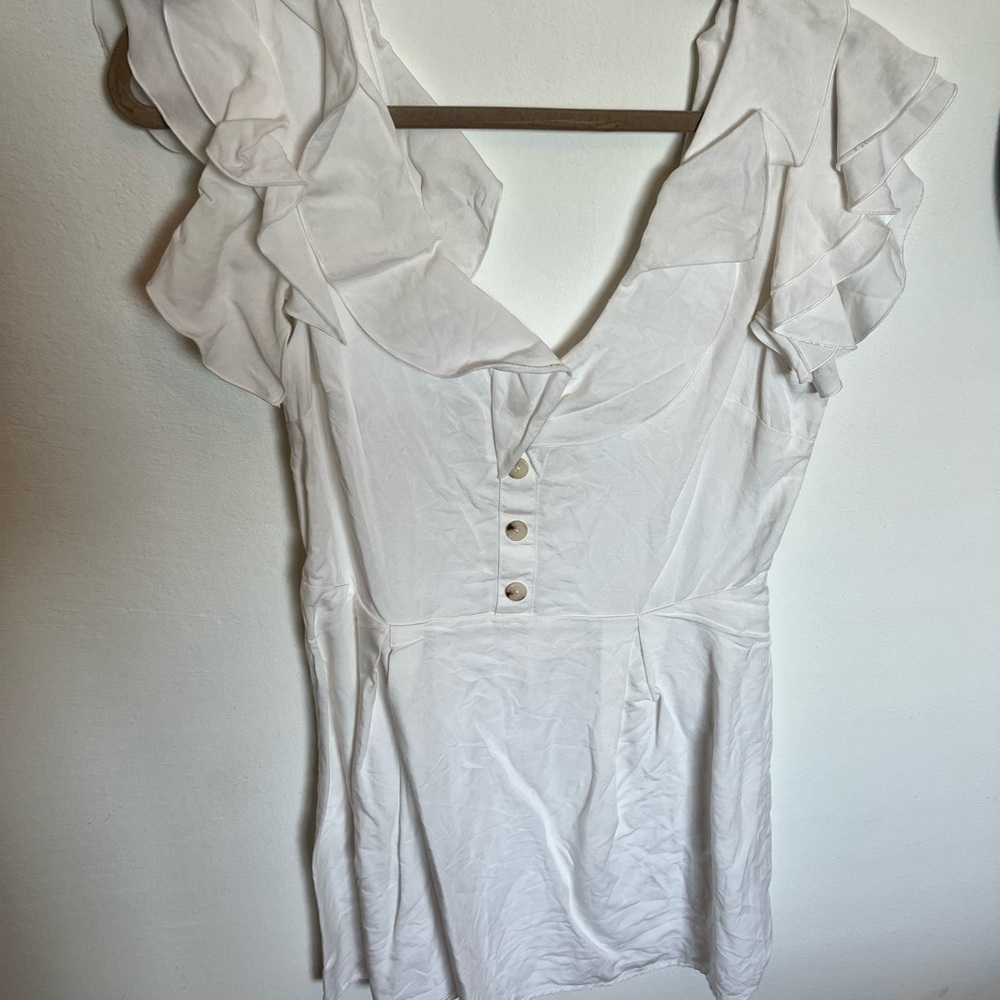 Cute ruffled white mini dress
